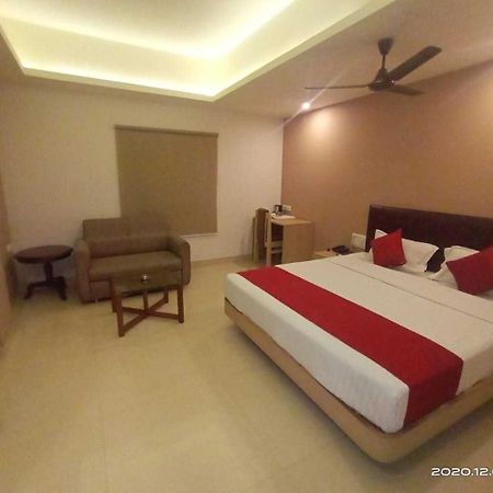 Palette Hotel Nisarga By Sunday Bhopal Esterno foto