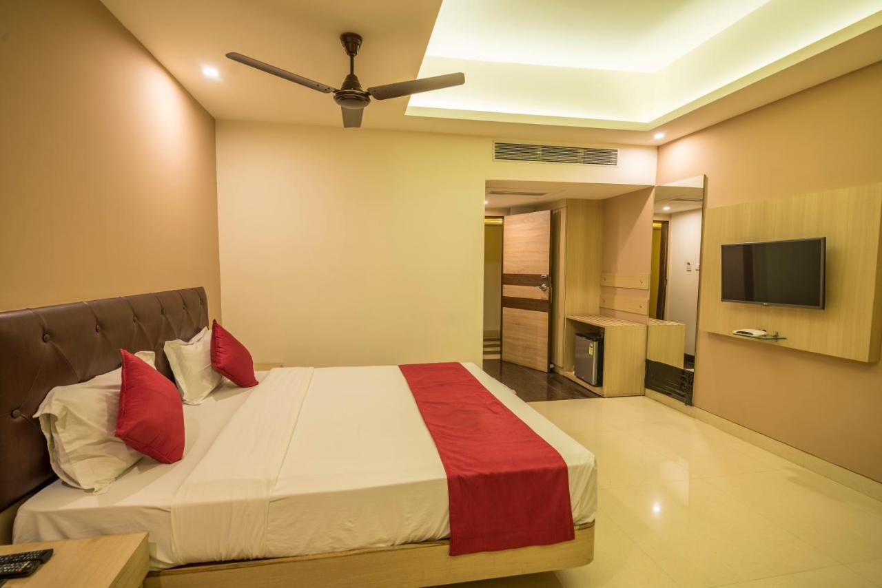 Palette Hotel Nisarga By Sunday Bhopal Esterno foto