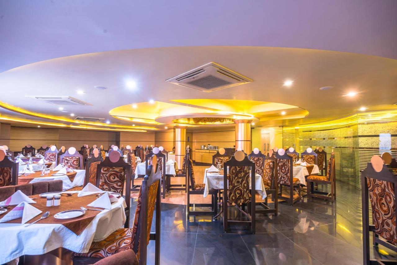 Palette Hotel Nisarga By Sunday Bhopal Esterno foto
