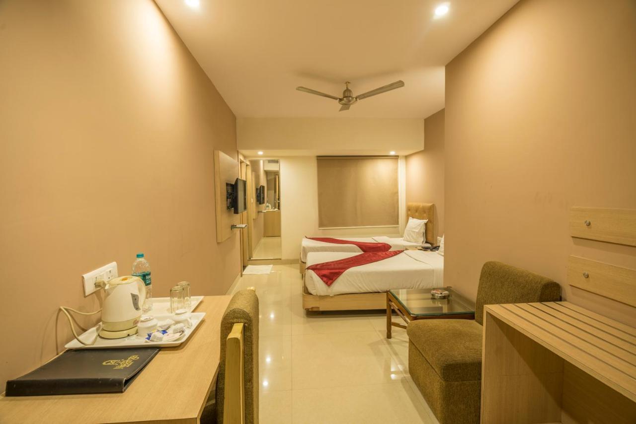 Palette Hotel Nisarga By Sunday Bhopal Esterno foto