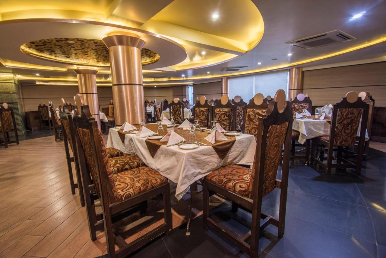 Palette Hotel Nisarga By Sunday Bhopal Esterno foto