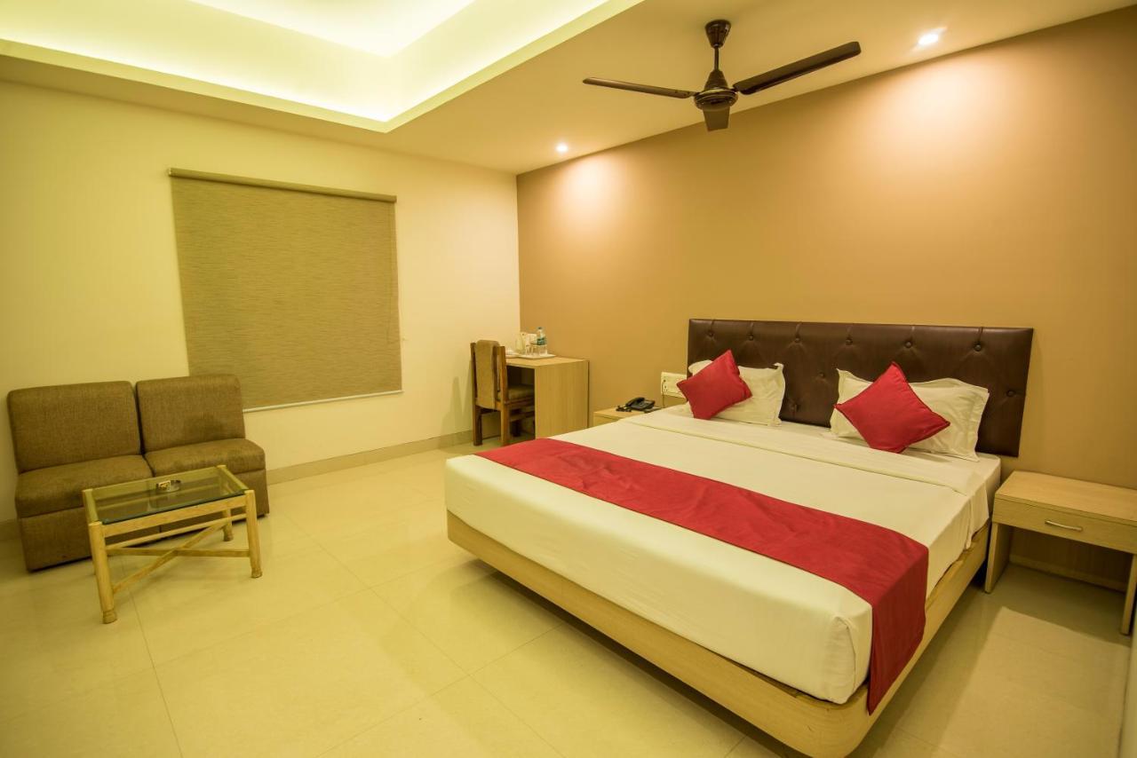 Palette Hotel Nisarga By Sunday Bhopal Esterno foto