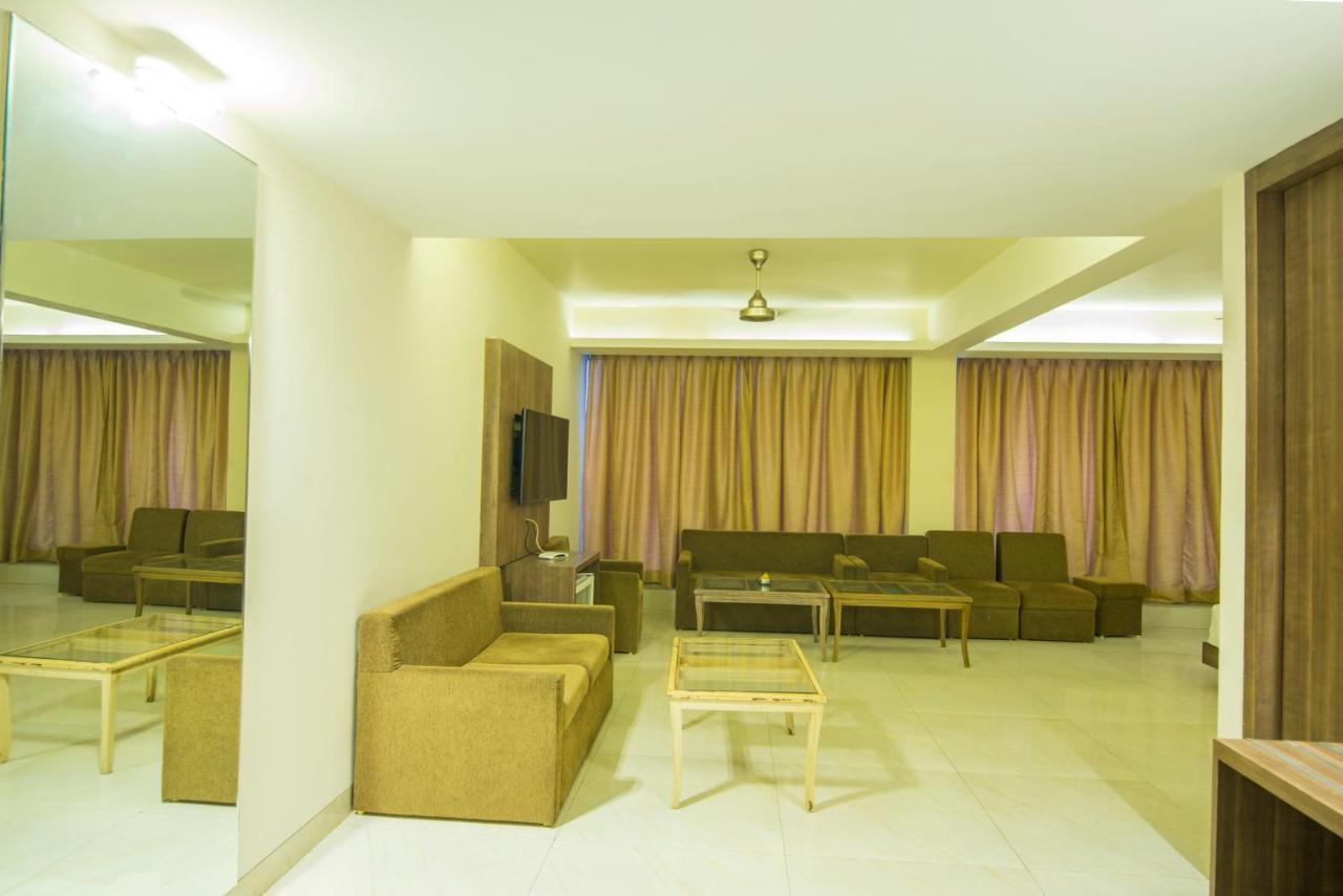 Palette Hotel Nisarga By Sunday Bhopal Esterno foto
