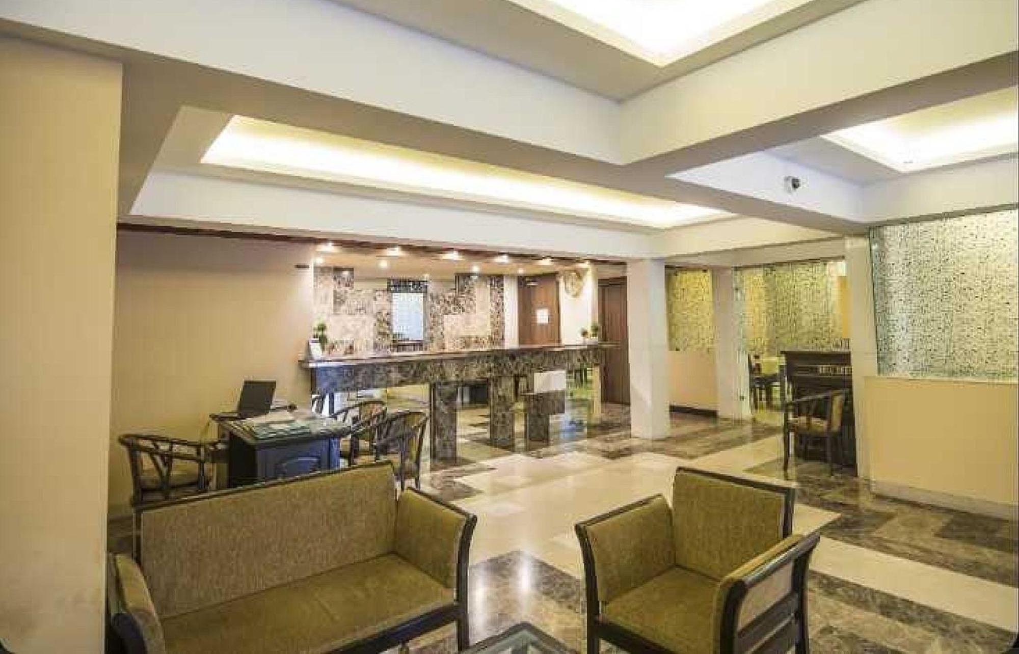 Palette Hotel Nisarga By Sunday Bhopal Esterno foto